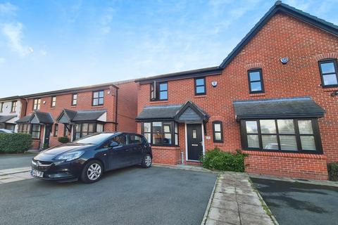 3 bedroom semi-detached house to rent, Hatter Avenue, Stockport, Greater Manchester, SK3