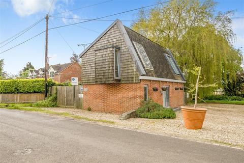 3 bedroom detached house for sale, Willow Tree Barn On Semington brook, Worton