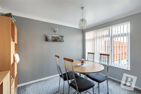 3 bedroom terraced house for sale, Clayburn Circle, Basildon, Essex, SS14