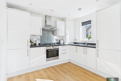 1 bedroom flat for sale, Ifield Green, Ifield RH11