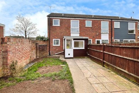 2 bedroom end of terrace house for sale, Hillbrow Lane, Ashford