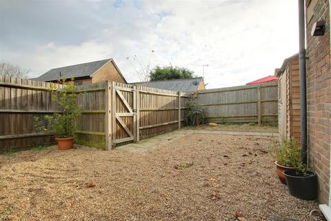 6 bedroom block of apartments for sale, High Street, Kings Langley