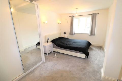 1 bedroom maisonette to rent, Milton Street, Swanscombe, Kent, DA10