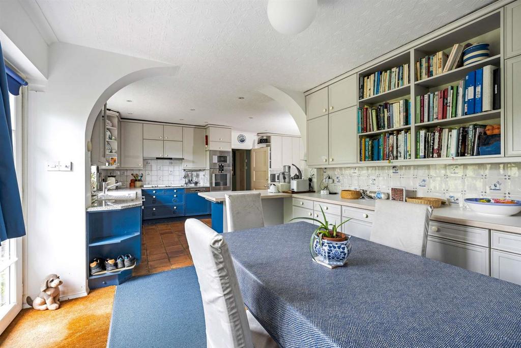 Ellentrees, 9 Flower Walk, GU2 4 EP-63-1920.jpg