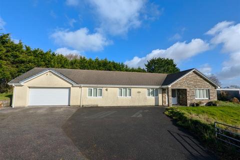 6 bedroom detached bungalow for sale, Beacon Road, Summercourt TR8