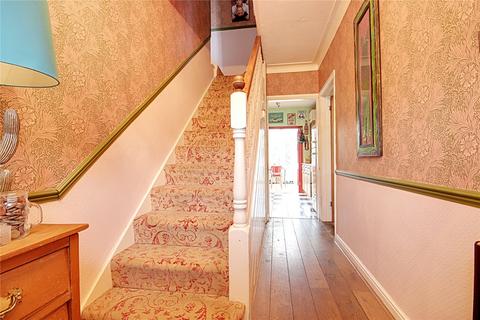 4 Greencroft Gardens, Enfield, EN1 3AS