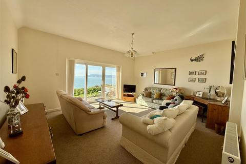 2 bedroom end of terrace house for sale, Culver Down, Sandown