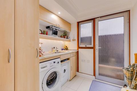 16a Augusta Road, Penarth, CF64 5RH