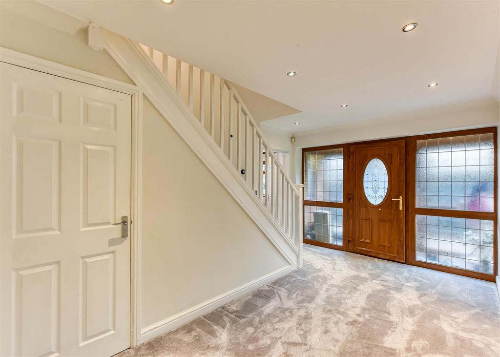 37 Chapel Lane-hall1.jpg