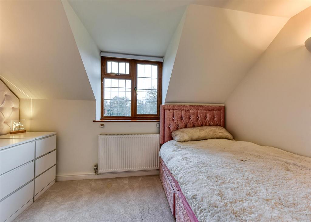 37 Chapel Lane-bed4.jpg