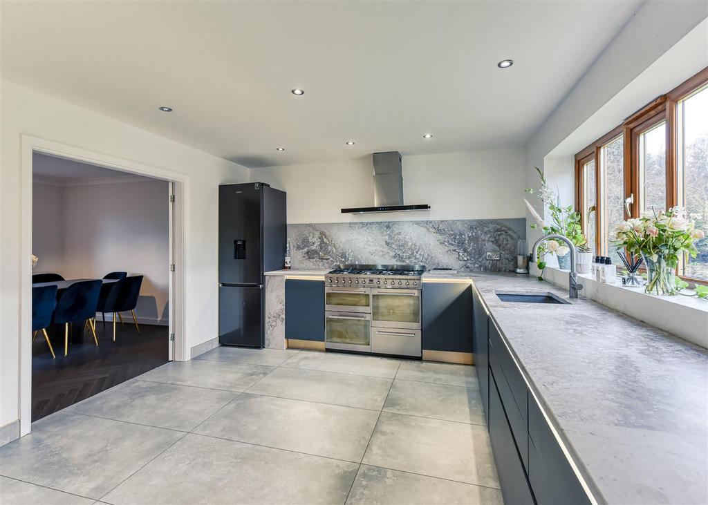 37 Chapel Lane-kitchen2.jpg