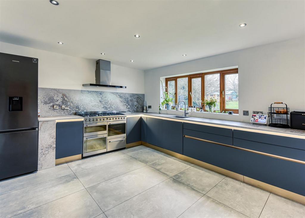 37 Chapel Lane-kitchen1.jpg