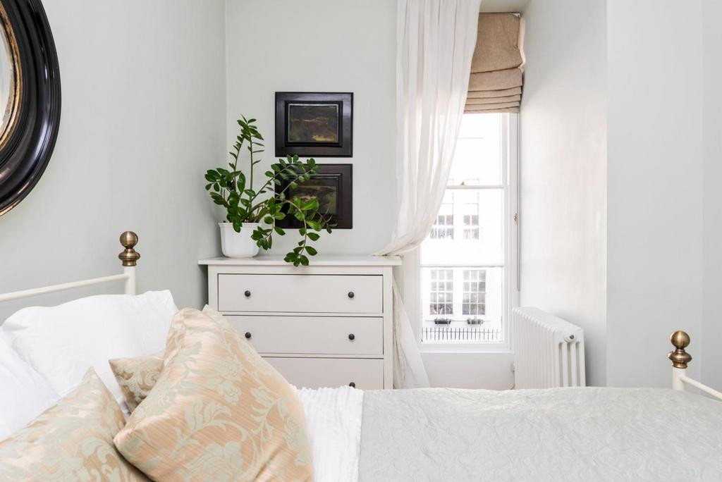FFF, 13 New King Street, Bath BA1 2 BL-11.jpg