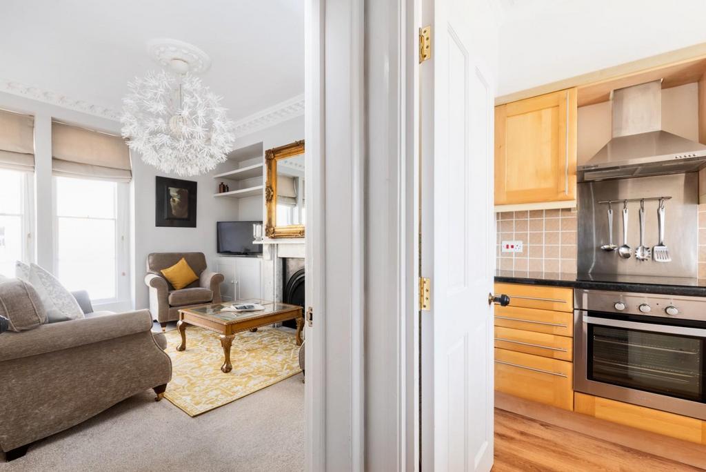 FFF, 13 New King Street, Bath BA1 2 BL-4.jpg