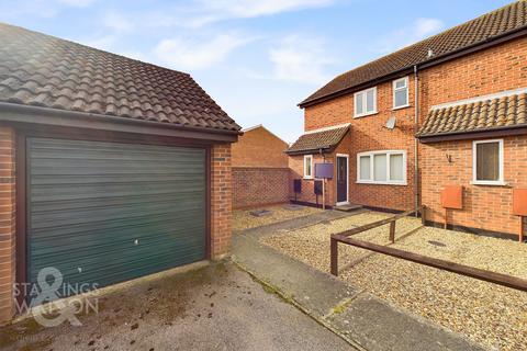 3 bedroom end of terrace house for sale, Pearce Road, Diss - IP22 4YF