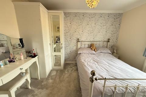 11 Bowmans Close, Dunstable, LU6 3LB