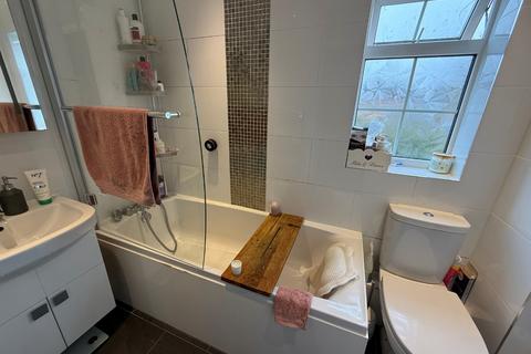 11 Bowmans Close, Dunstable, LU6 3LB