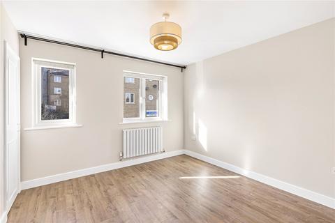 2 bedroom terraced house to rent, Merriam Avenue, London, E9