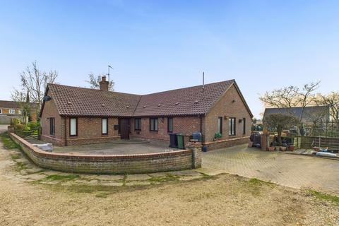 4 bedroom detached bungalow for sale, Vine Hill, King's Lynn PE34