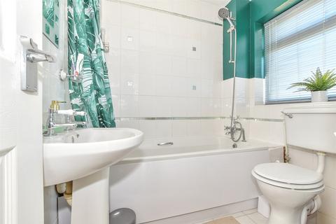 45 Cheeselands, Biddenden, Ashford, TN27 8HJ