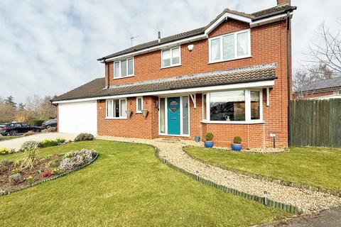 4 bedroom detached house for sale, Sparkham Close, Shrewsbury