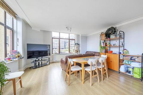 2 bedroom flat for sale, Bridgewater Square, Barbican