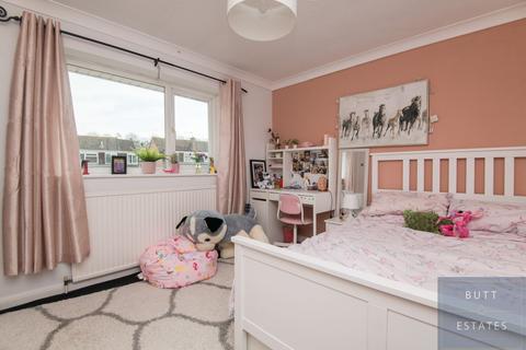 44 Broadfields Road, Exeter, EX2 5RF