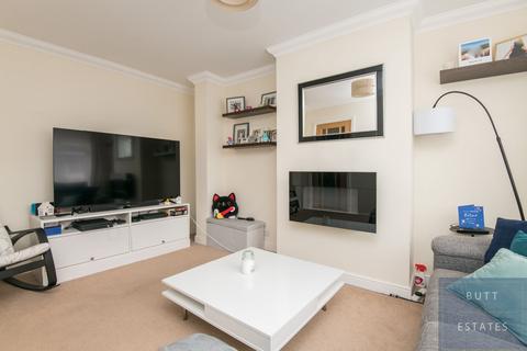 44 Broadfields Road, Exeter, EX2 5RF