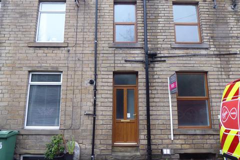 2 bedroom terraced house to rent, New Mill Road, Holmfirth