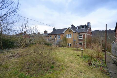 3 bedroom end of terrace house for sale, Hafren Terrace, Llanidloes