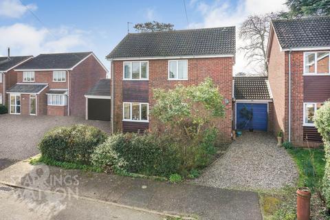 3 bedroom detached house for sale, Nursery Close, Acle, Norwich