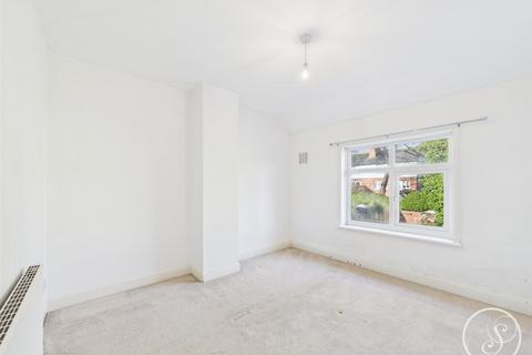 2 Bowood Crescent, Leeds, LS7 2PY