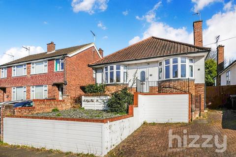 3 bedroom detached bungalow for sale, Oulton Road, Ipswich IP3