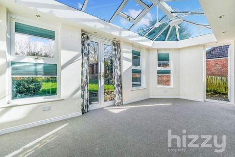 undefined, Oulton Road, Ipswich IP3