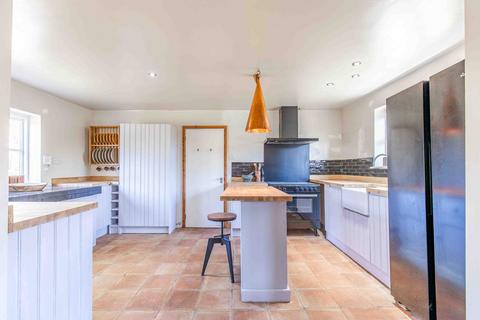 3 bedroom cottage for sale, Yaxham, Dereham