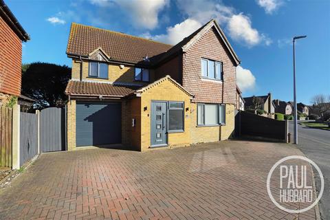 4 bedroom detached house for sale, Diana Way, Caister-On-Sea, NR30