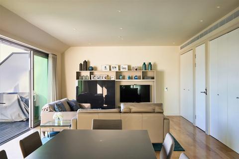 2 bedroom apartment for sale, Riverside Quarter, Wandsworth, SW18