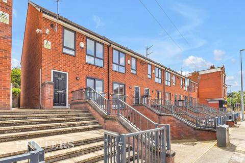 4 bedroom townhouse to rent, Lower Broughton Road, Salford, Manchester