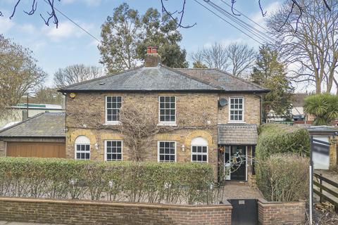 Brookfield Cottage Datchet Road, Horton, Slough, SL3 9PT