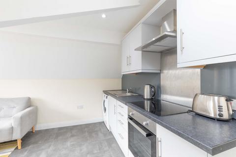 1 bedroom flat to rent, 74 Monk Bridge Road , Leeds LS6