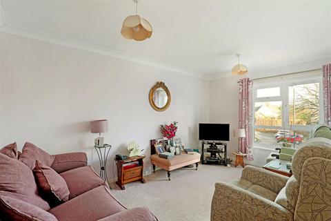 2 bedroom retirement property for sale, Cambridge Way, Minchinhampton, Stroud