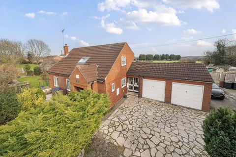 3 bedroom detached house for sale, Stutton Road, Tadcaster