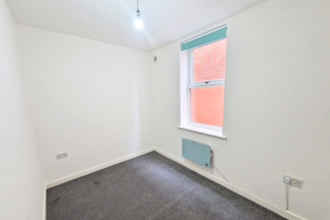 2 bedroom flat for sale, Kings Court, 476, Holdenhurst Road, Bournemouth, BH8 9AQ