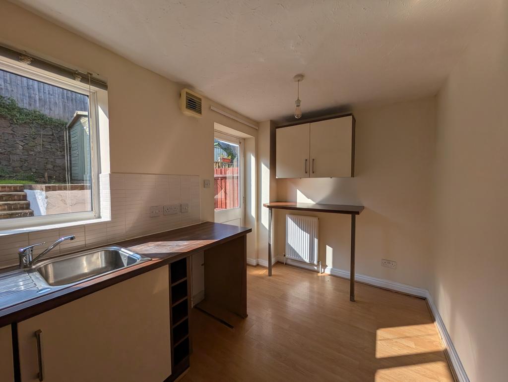 Kitchen 3
