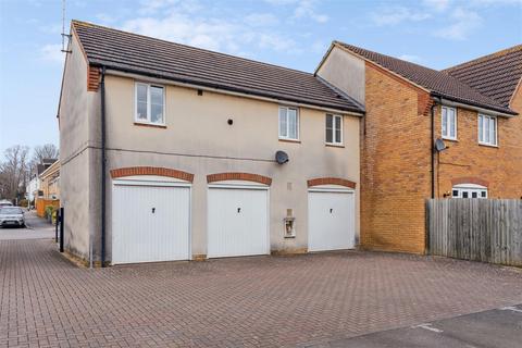 2 bedroom maisonette for sale, Clay Furlong, Leighton Buzzard, Bedfordshire