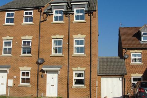 3 bedroom townhouse to rent, Lathkill Street, Market Harborough