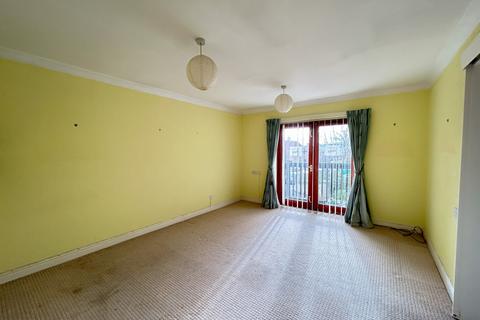 2 bedroom flat for sale, Grove Park, Barnard Castle DL12