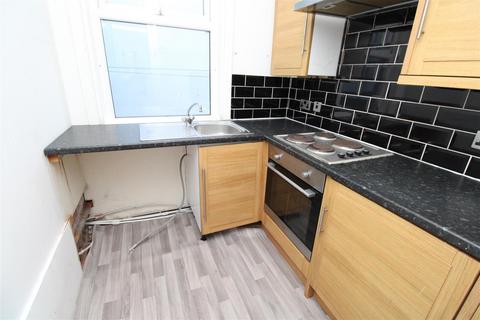 2 bedroom flat to rent, 264 Hornby Road, Blackpool