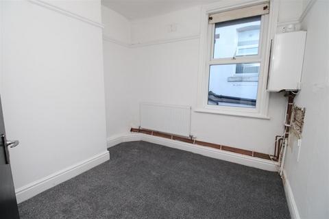 2 bedroom flat to rent, 264 Hornby Road, Blackpool