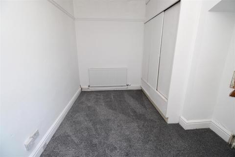 2 bedroom flat to rent, 264 Hornby Road, Blackpool